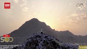 VIDEO: Puncak Haji Tiba, Jemaah Bersiap Wukuf di Arafah Mekkah