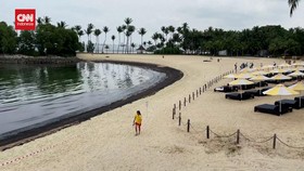 VIDEO: Pantai Sentosa Singapura Ditutup usai Kena Tumpahan Minyak