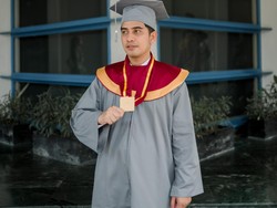 Anggota Polri Jadi Wisudawan Terbaik Pascasarjana Universitas Paramadina