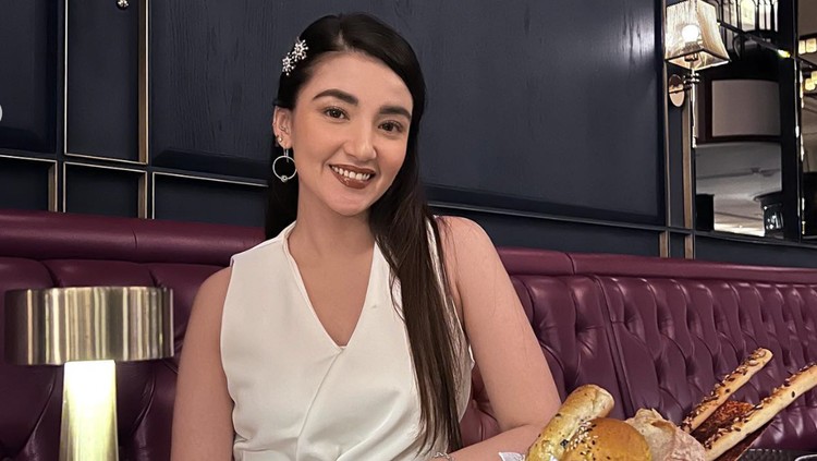 Manisnya Tsania Marwa Saat Rayakan Ultah dan Makan Bareng Keluarga