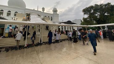 img-title Lirik Takbiran Lebaran Idul Adha 2024