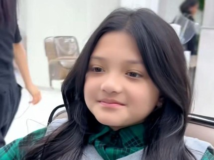 Potong Rambut di Korea, Ini 5 Potret Penampilan Terbaru Arsy Putri Ashanty & Anang
