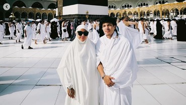img-title Anofial Asmid Protes Gelar Haji Atta Tak Disebut, Ini Kata Ustaz Khalid Basalamah