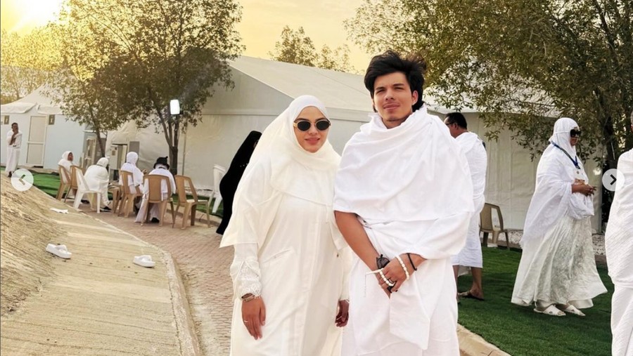 Aurel Hermansyah dan Atta Halilintar Aurel Hermansyah dan Atta Halilintar