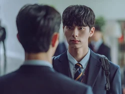 Gantikan Park Sung Hoon, Lee Chae Min Dampingi Yoona SNSD di Drama Baru