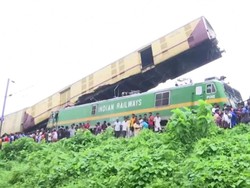 Saksi dan Korban Selamat Cerita Kengerian Tabrakan Kereta di India