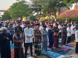 Sebaiknya Makan Sebelum atau Sesudah Salat Idul Adha? Begini Hukumnya