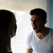 7 Tanda Pasangan Manipulatif, Kamu Perlu Kenali Sebelum Terjebak!