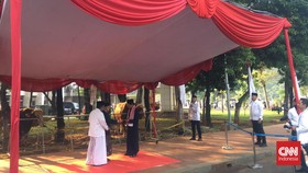 Ma'ruf Amin Serahkan Sapi Kurban 1,2 Ton ke Masjid Istiqlal