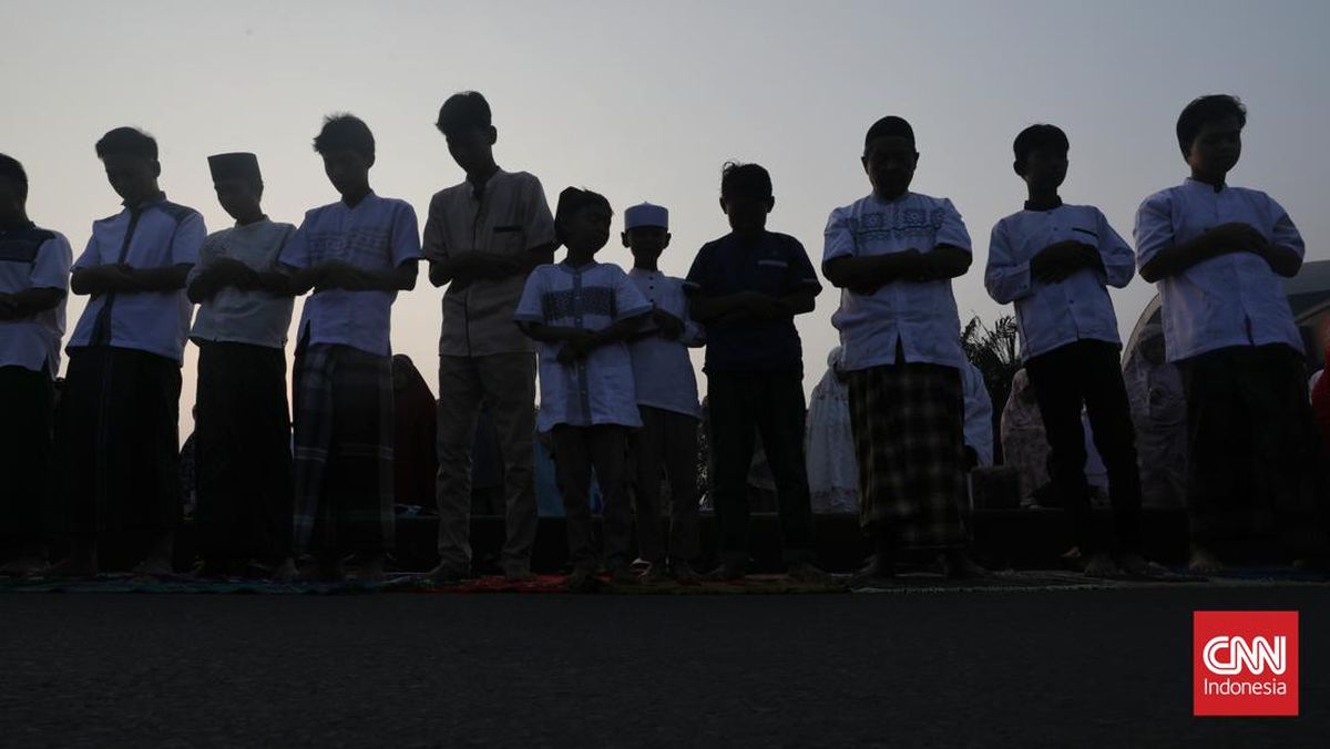 Niat Sholat Idul Adha untuk Imam dan Makmum beserta Tata Caranya