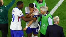Euro 2024: Duel Austria vs Prancis Diwarnai 2 Insiden Berdarah