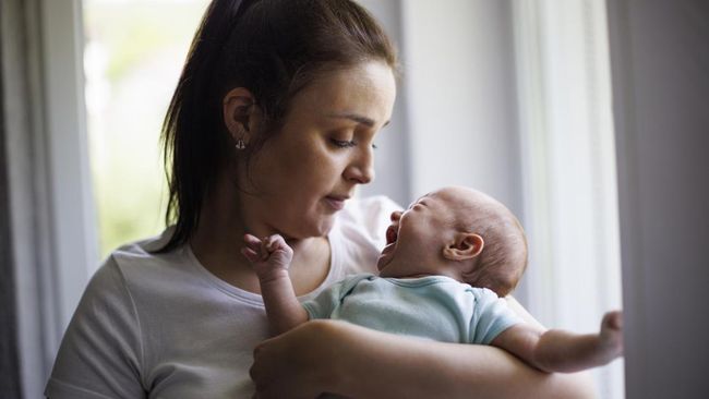 12 Penyebab Bayi Marah saat Menyusu, ASI Kurang Deras hingga Sakit