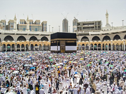 Imbas Perang Timur Tengah yang Kian Memanas, Jemaah Indonesia Terancam Batal Umrah