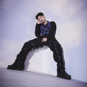 Lirik Lagu Step - Lay EXO