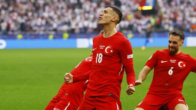 Pertandingan antara Republik Ceko kontra Turki dalam matchday ketiga Grup F Euro 2024 menjadi partai hidup mati bagi kedua tim untuk lolos ke babak 16 besar.
