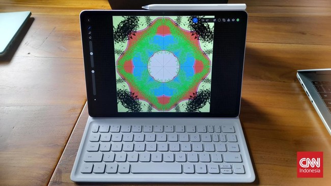 Tablet MatePad 11.5 S yang dibekali layar papermatte baru yang diklaim tak buat mata lelah meski lama menatap layar.