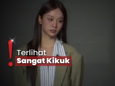 img-title Lee Hyeri Ogah Komentari Kontroversi Asmara Han So Hee-Ryu Jun Yeol