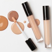 Jangan Dulu Panik, Lakukan 3 Tips Ini Agar Foundation Salah Shade Bisa Tetap Dipakai!