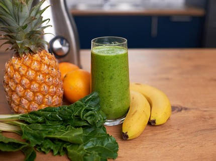 9 Resep Smoothies untuk Menurunkan Kolesterol Tinggi Menurut Pakar