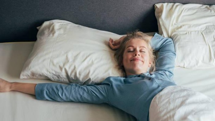 img-title Tidur Tanpa Pakai Bantal Ternyata Miliki Sejumlah Manfaat, Ini Daftarnya!