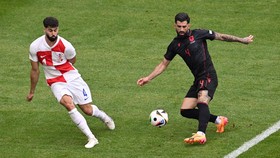 Euro 2024:Demi Lindungi Gawang, Kepala Josko Gvardiol Ditendang Lawan