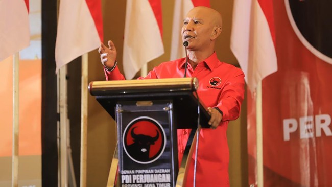 PDIP Jatim memastikan mengusung Tri Rismaharini dan KH Zahrul Azhar Asad atau Gus Hans sebagai calon gubernur dan wakil gubernur Jatim pada Pilkada 2024.