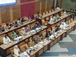 Video Komisi X DPR Bakal Kawal Program Makan Bergizi Gratis