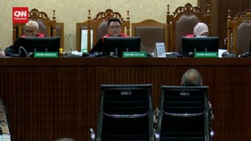 VIDEO: Saksi Mahkota Singgung Uang Rp800 Juta Untuk Firli Bahuri