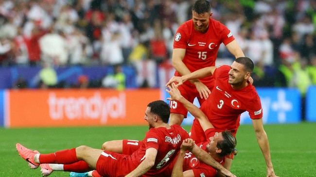 Turki saat ini sudah mendulang tiga poin dari dua laga Grup F Euro 2024, sedangkan Ceko baru mengumpulkan satu poin.