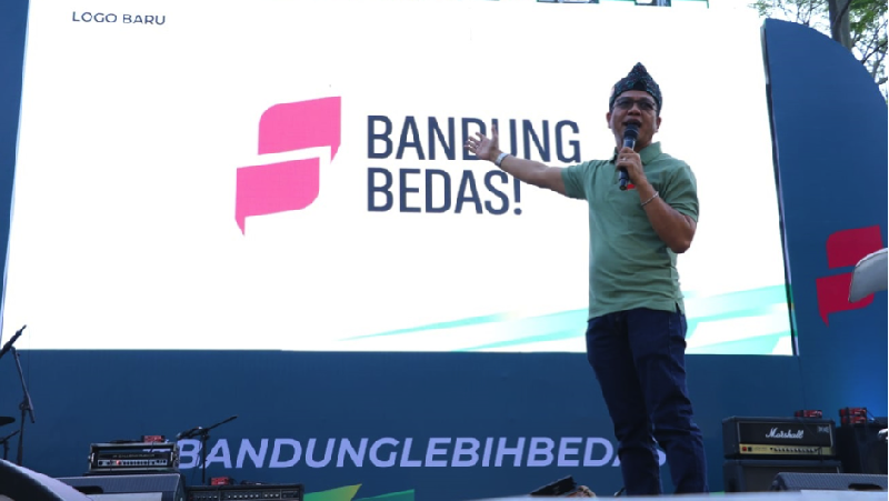 Calon Bupati Bandung petahana, Dadang Supriatna, meluncurkan logo baru Bandung Bedas, Jelang Pilkada Kabupaten Bandung pada 27 November 2024.