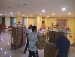 Andre Rosiade Penuhi Janji, 400 Paket Makanan Diterima Jemaah Asal Sumbar