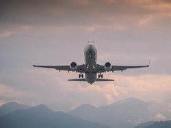 Ada Masalah Mesin, Pesawat Airbus Tujuan China Kembali ke Bandara
