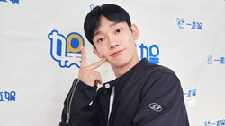 Lirik Lagu Dandelion - Chen EXO