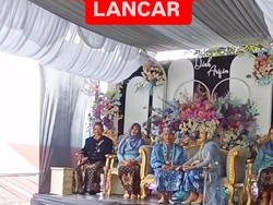 Pernikahan Viral Bikin Kaget, Kendaraan Bisa Lalu Lalang di Bawah Pelaminan