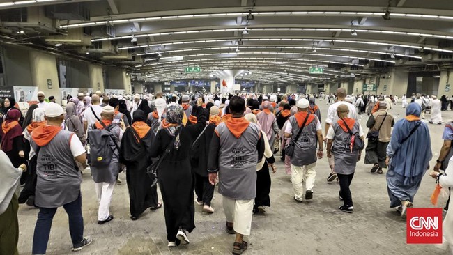 Pansus Haji DPR menemukan ada pengisian kuota haji reguler untuk penggabungan mahrom dan pendampingan lansia yang diisi bukan oleh mahromnya.