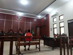 Terdakwa Yogi Kasih Duit Cash dari Hasil Jual Cula Badak ke Sunendi