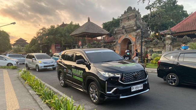 Toyota Mobility Foundation menuntaskan riset transportasi pintar buat warga Ubud, Bali menggunakan mobil elektrifikasi.