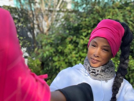 Sempat Dikira Berbohong, Aktris Hollywood Ini Tak Menyangka Bisa Hamil Alami di Usia 54 Th