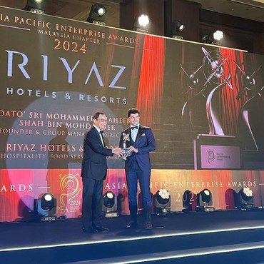 Kembangkan Bisnis Pariwisata, Dato Sri Mohammed Shaheen Raih Penghargaan