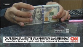 VIDEO: Dolar Perkasa, Aktivitas Jasa Penukaran Uang Meningkat