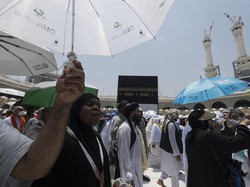 Niat Tawaf Wada: Arab, Latin dan Terjemahannya