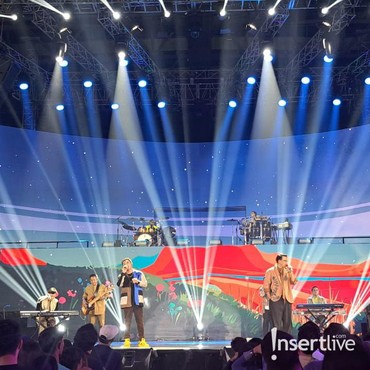 Kahitna Ajak Penonton Kenang Mendiang Carlo Saba di Allo Bank Festival 2024