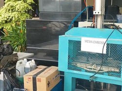 Penampakan Mesin Pemotong-Pencetak Uang Palsu Rp 22 Miliar di Jakbar
