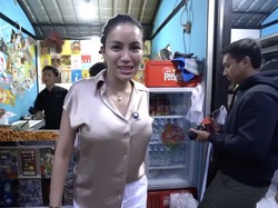 Nikita Mirzani Buktikan Masih Peduli Lolly, Bayarkan Utang Nyaris Rp 400 Juta