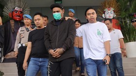 Tak Kenal, Ibunda Cari Tahu Siapa PA yang Ditangkap Bareng Virgoun