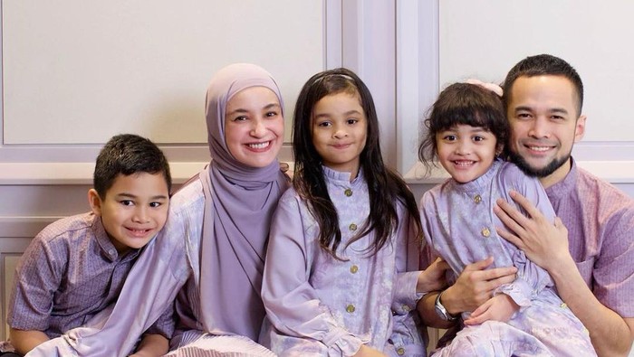 Potret Shireen Sungkar dan Ketiga Anaknya