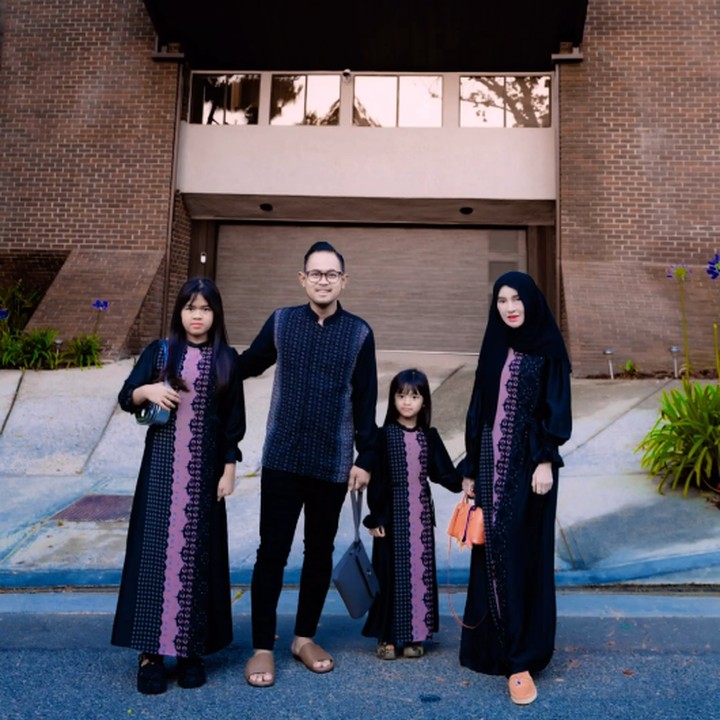 <p>Pasangan pengusaha Shandy Purnamasari dan Gilang Widya Pramana baru saja memamerkan hunian mewah mereka di Los Angeles, Amerika Serikat. Pasangan ini merayakan Idul Adha di rumah barunya ini, Bunda. (Foto: Instagram @shandypurnamasari)</p>