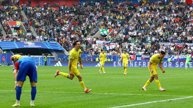 Tertinggal lebih dulu, Ukraina berhasil bangkit dengan mengalahkan Slovakia 2-1 pada matchday kedua Grup E Euro 2024, Jumat (21/6).