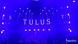 Tulus Bikin Penonton Allo Bank Festival 2024 Tak Henti Bernyanyi Bersama