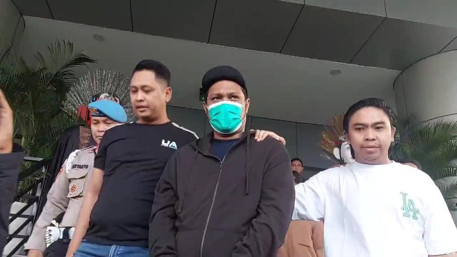 Virgoun saat menjalani tes kesehatan.